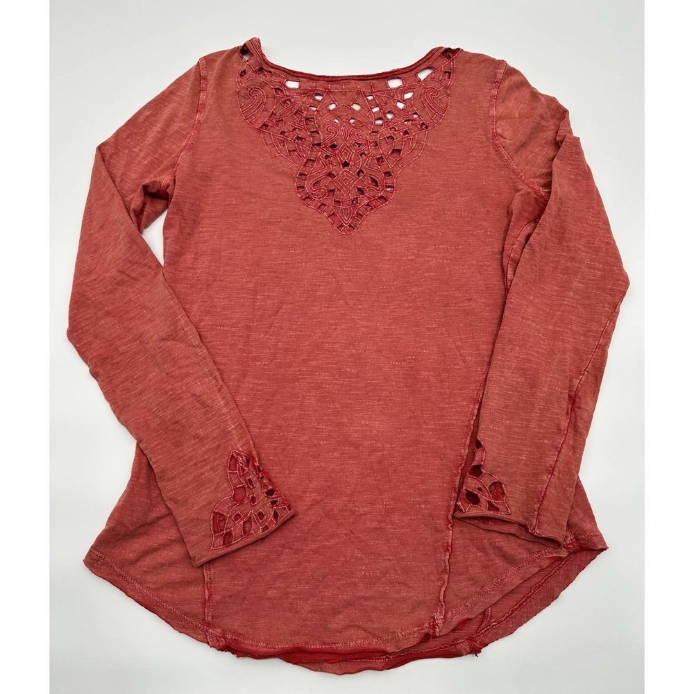 Free People Luna Laser cut detail Henley size L burnout red - Picture 5 of 8
